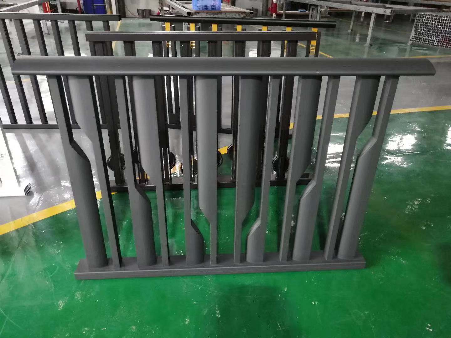 百叶窗护栏图片