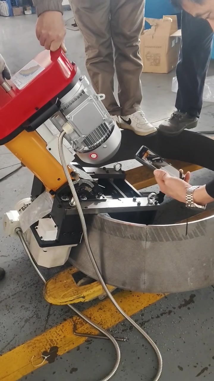 外卡式管道坡口机使用方法,便携式管道坡口机视频