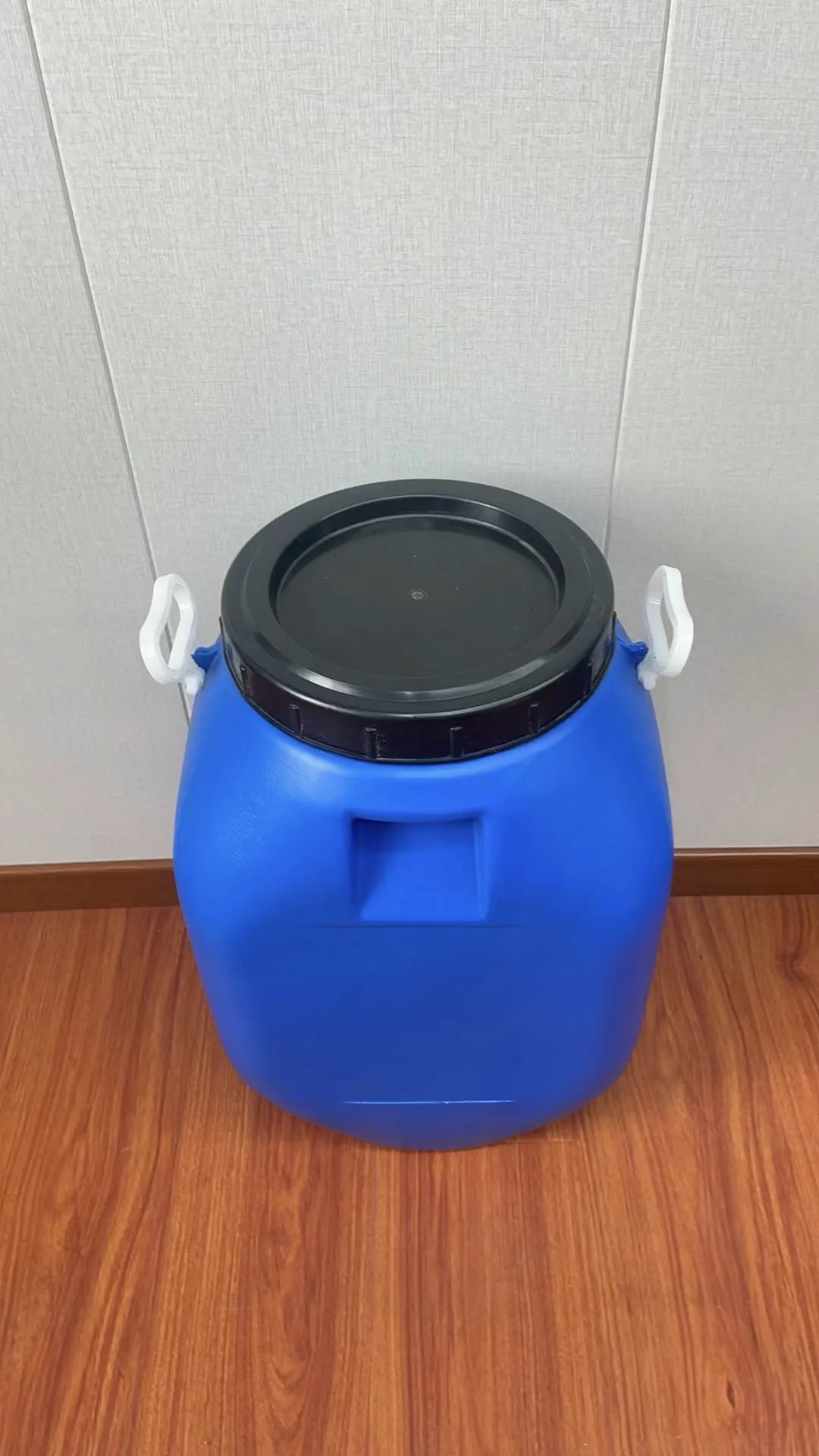 一吨塑料桶图片及价格