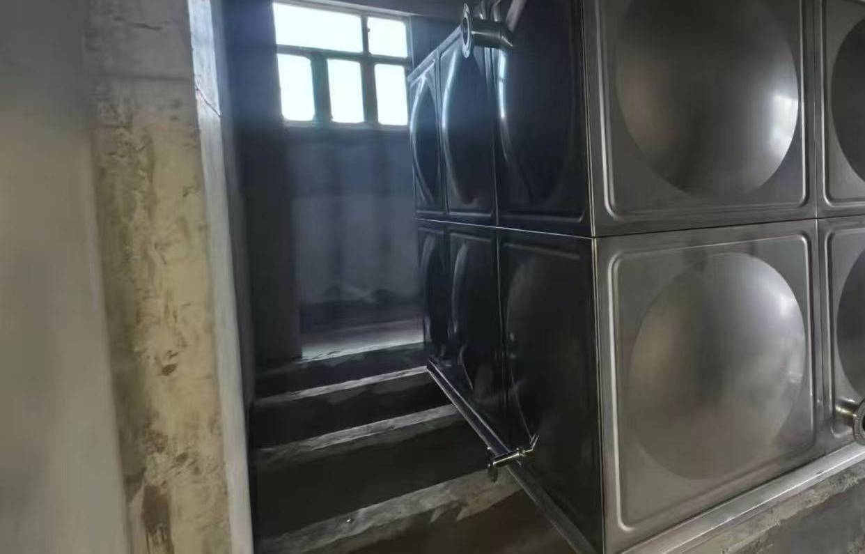 不锈钢拼装水箱安装图视频