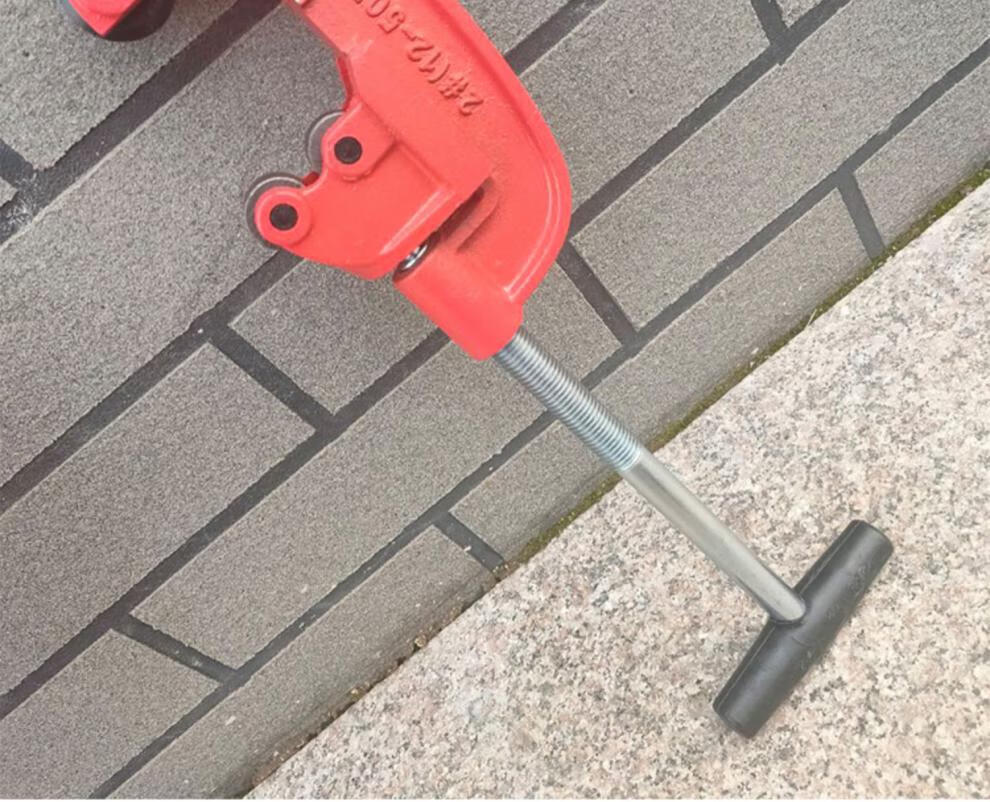 用什么工具手动切割镀锌钢管最好