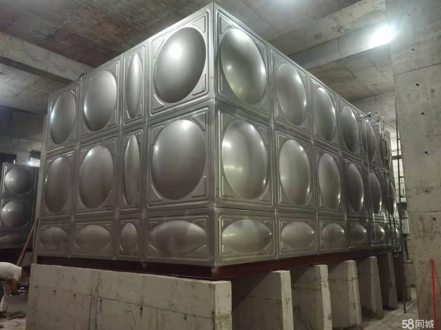 304不锈钢水箱φ153m