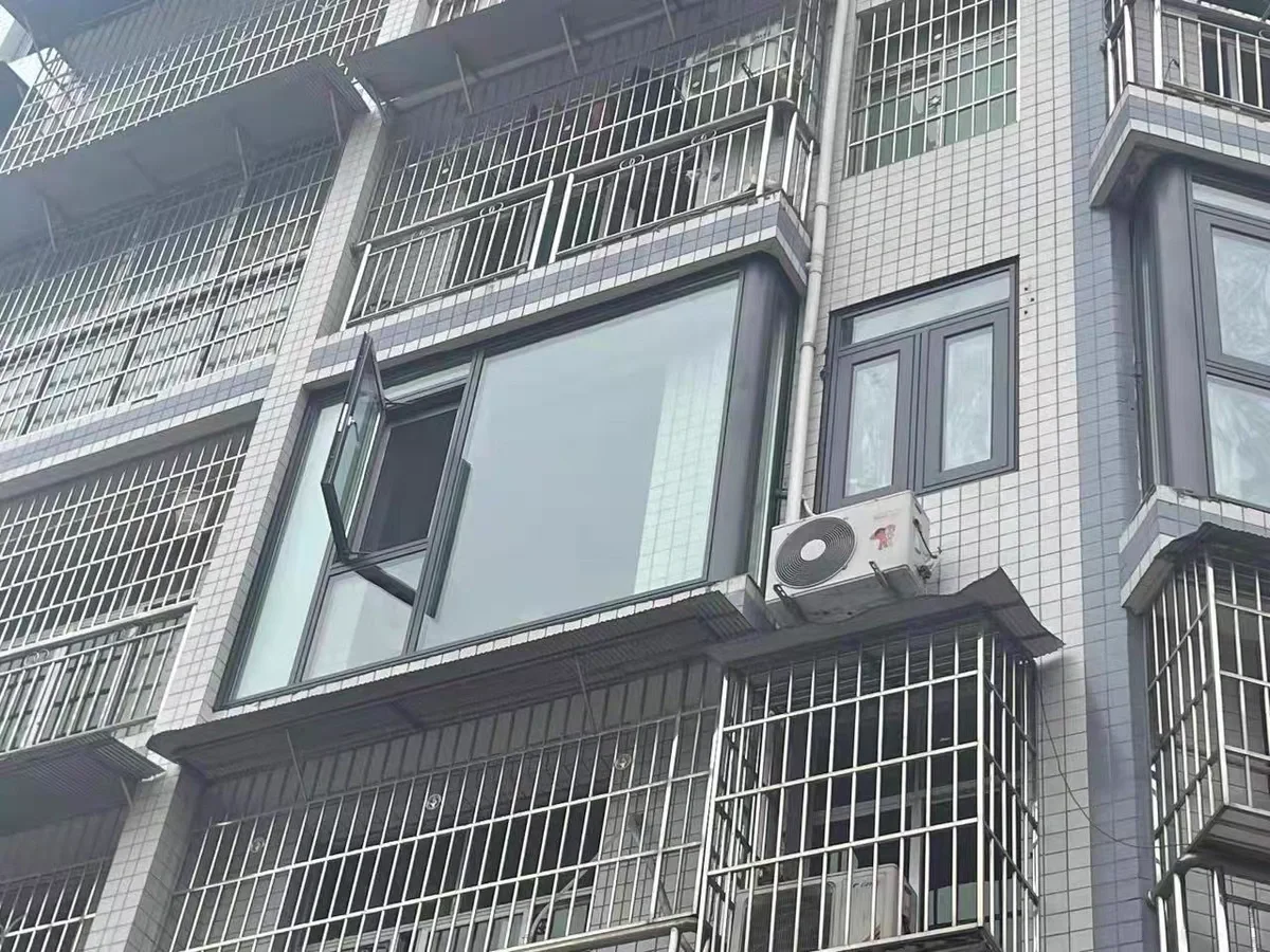 老房子更换铝合金窗户图片