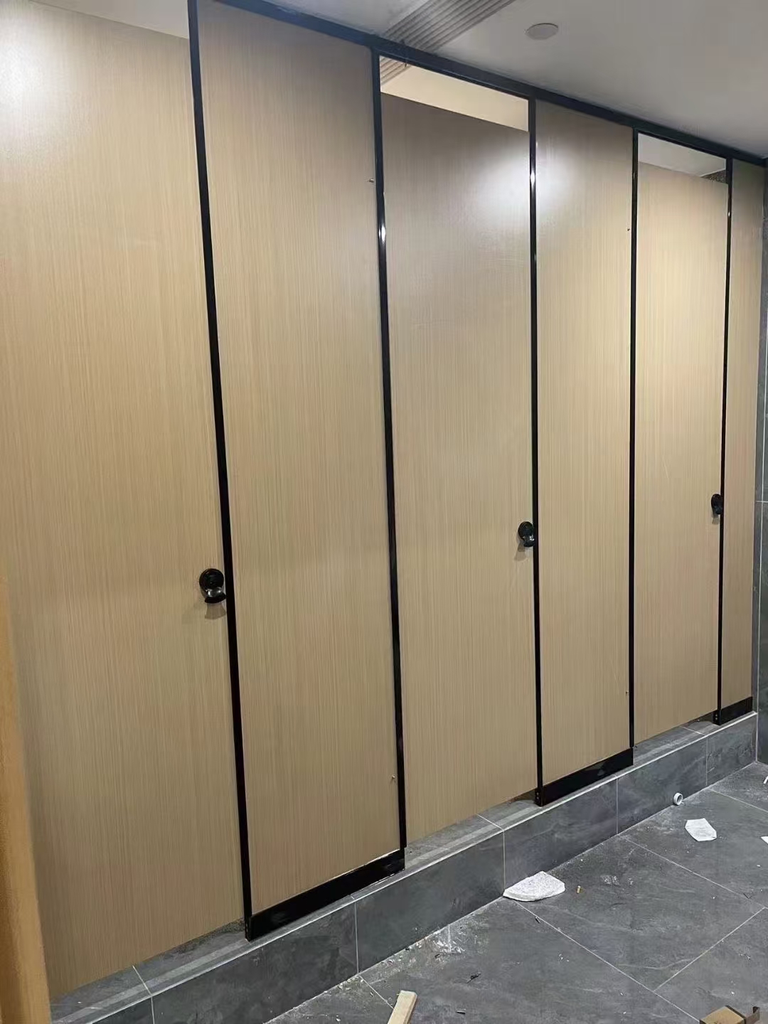 倍特板卫生间隔断多少钱一平方安装