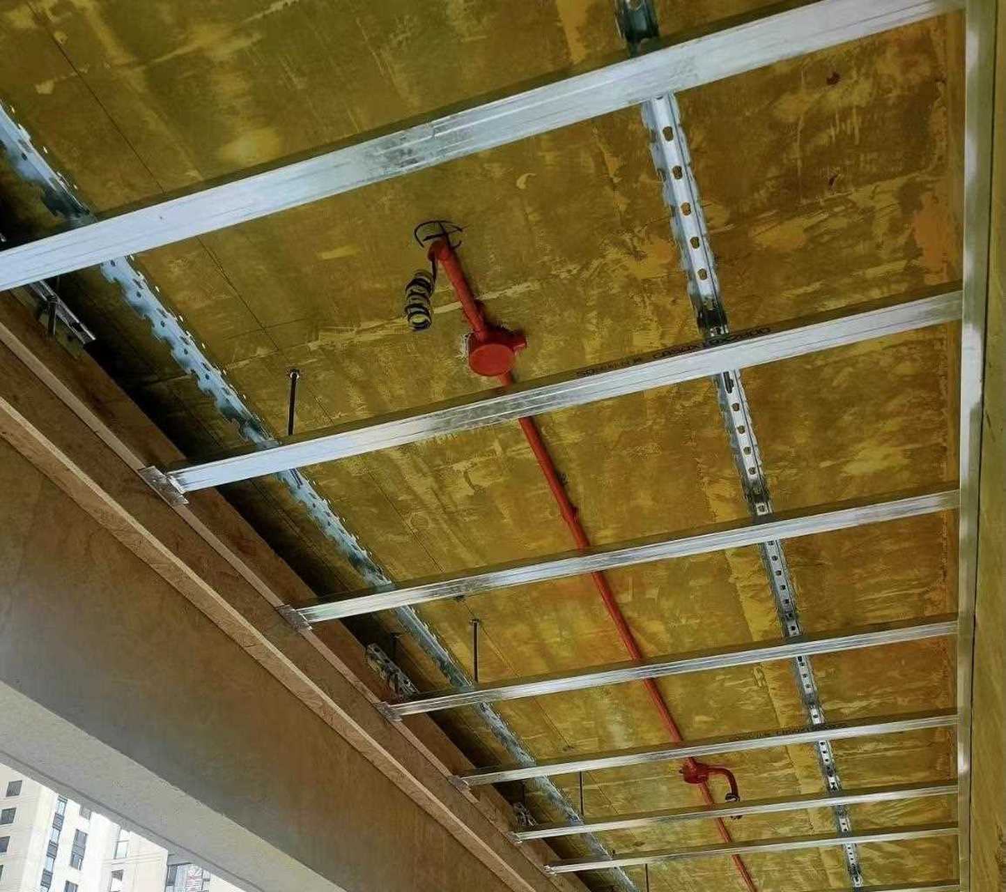 吊顶可以全用轻钢的龙骨吗图片