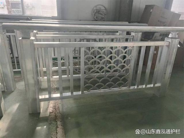 不锈钢仿古是怎么做出来的