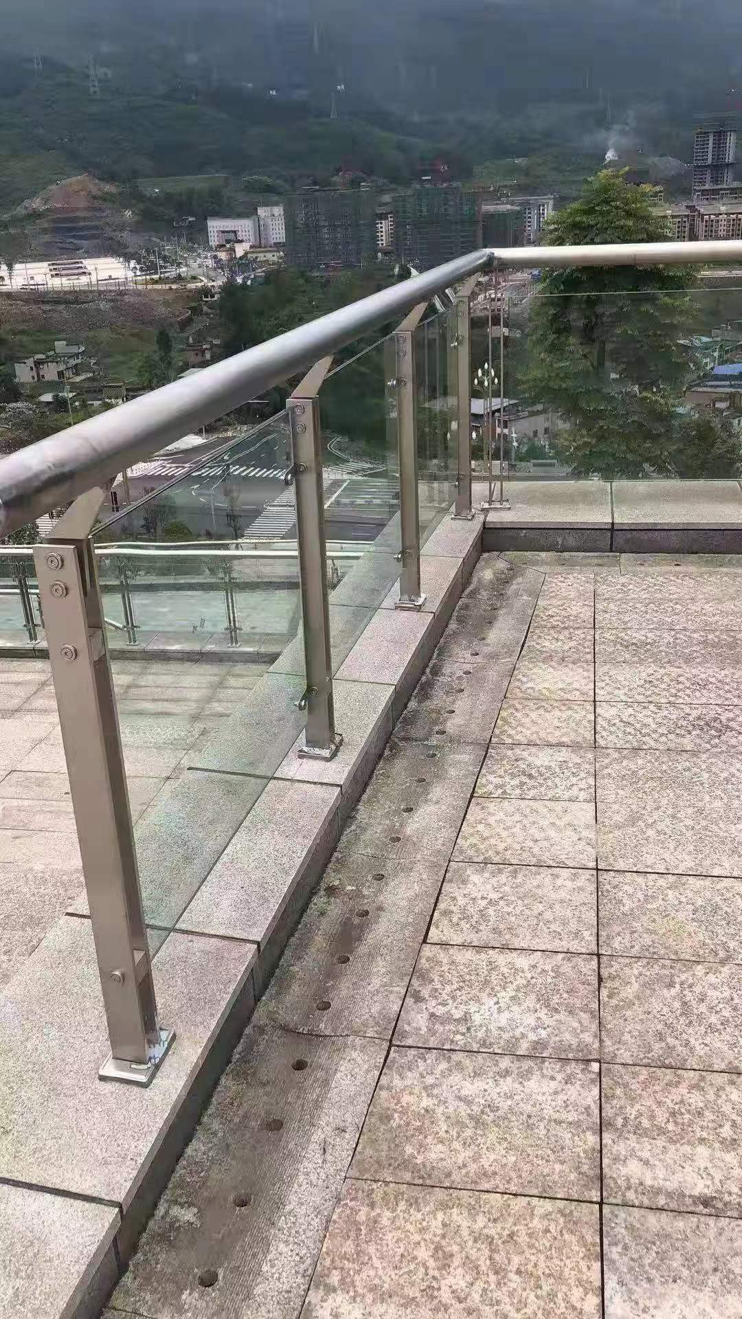 不锈钢扶手立柱配件盖帽