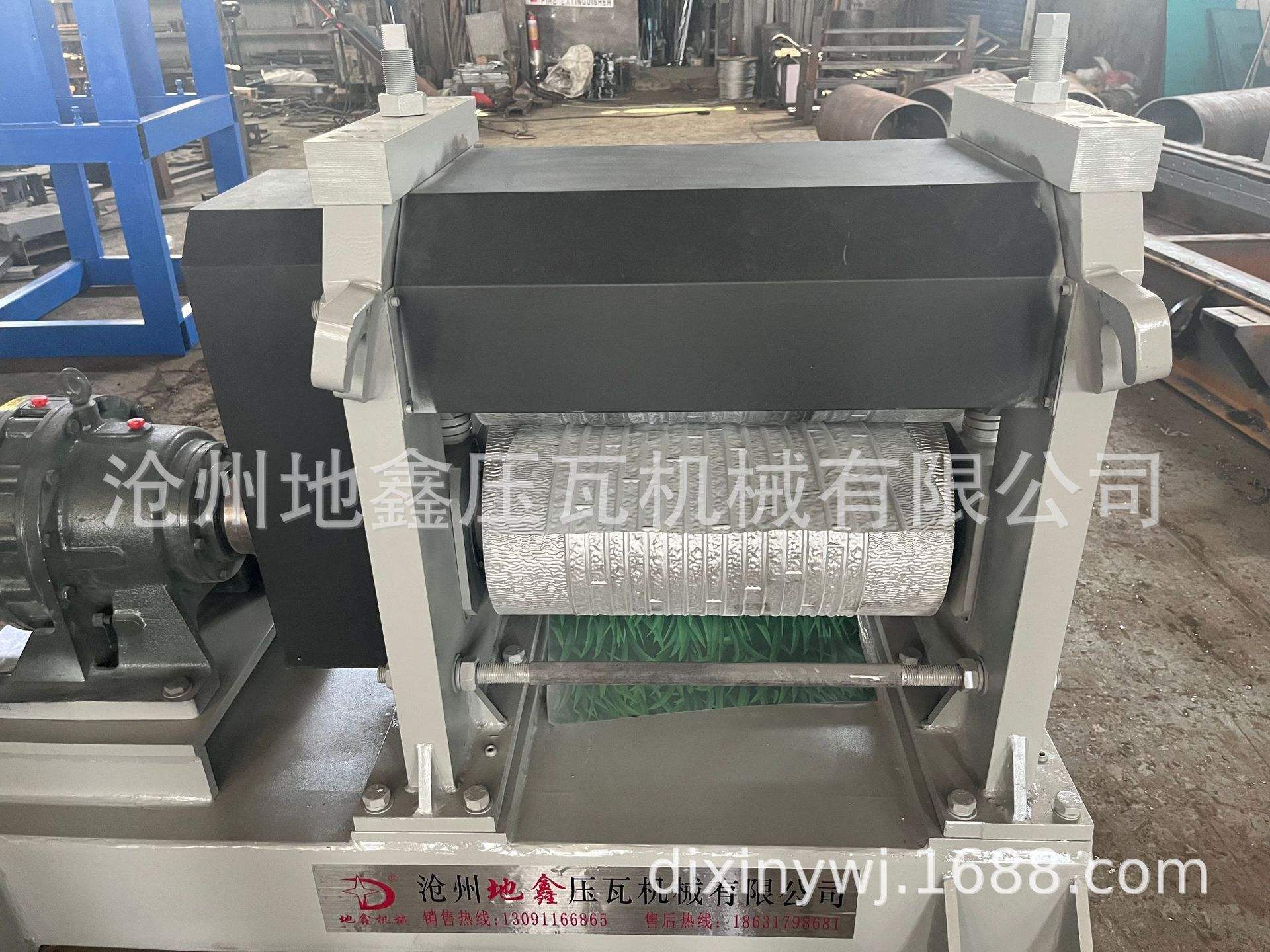 金属雕花板设备一套多少钱啊
