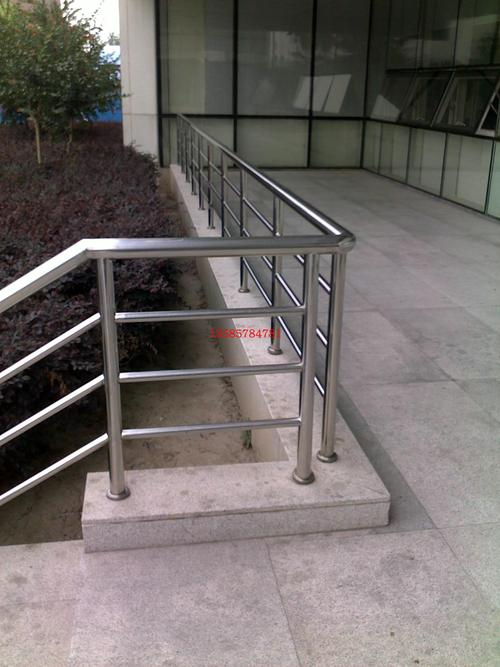 不锈钢围栏多少钱一米一般家用