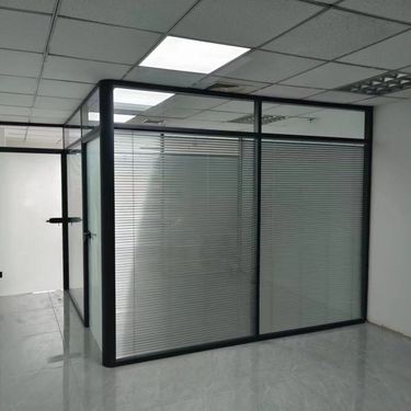 玻璃隔断墙人工费多少钱一平米