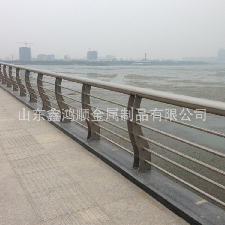 桥梁不锈钢防撞护栏价格多少