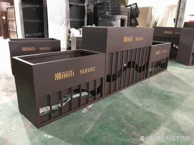 2025不锈钢花栏盆会掉下来