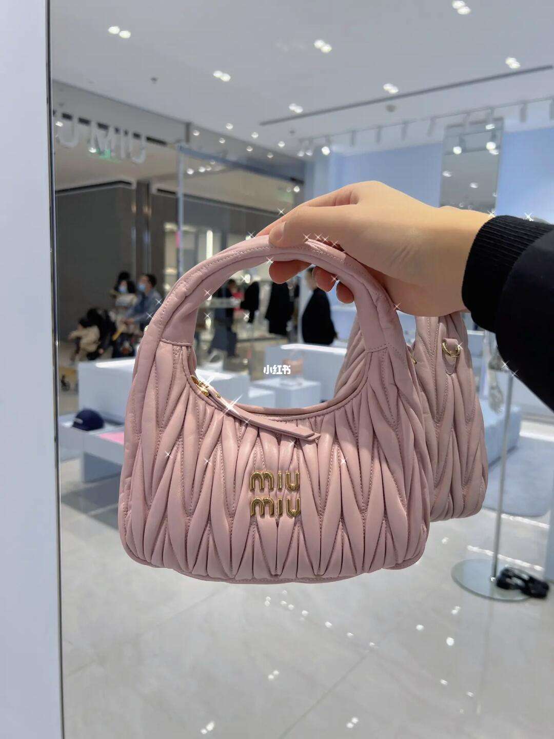 miumiu中国官网旗舰店衣服2025
