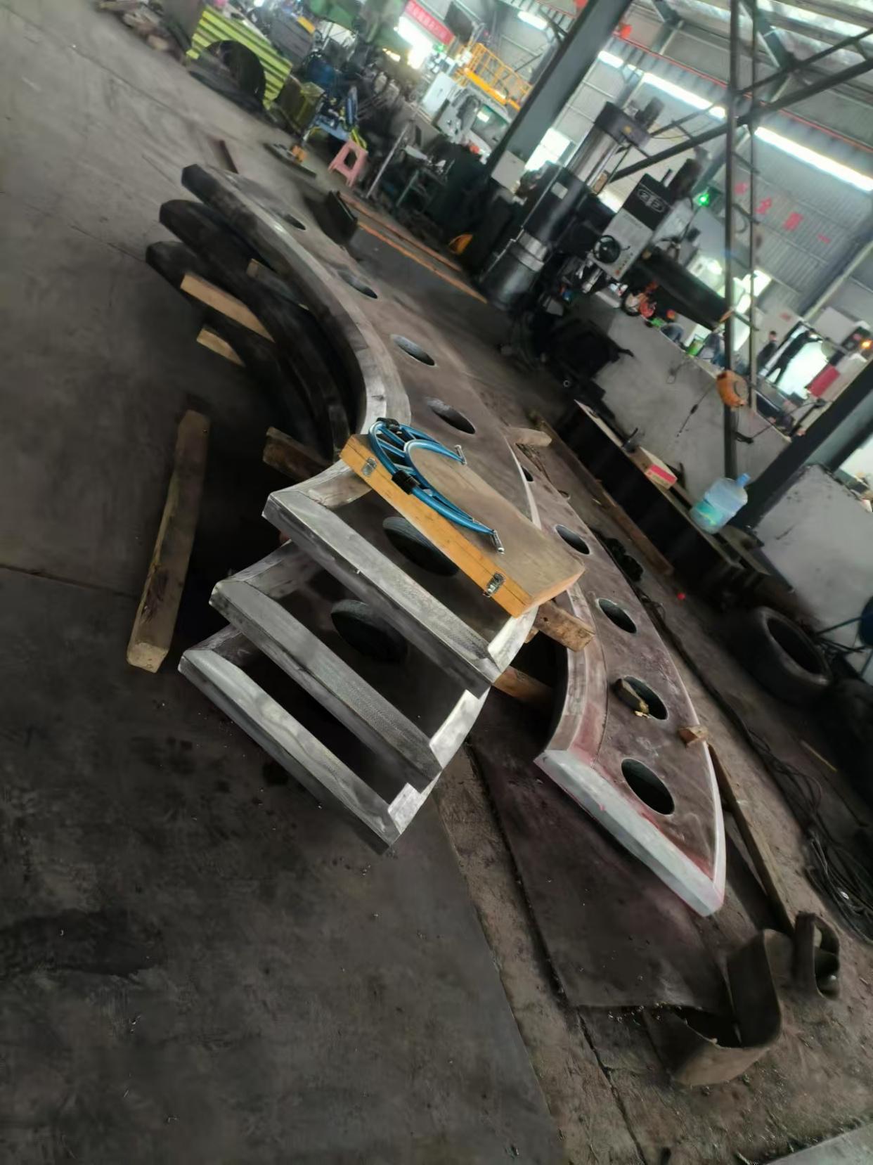 附近的钢板切割件加工厂在哪里