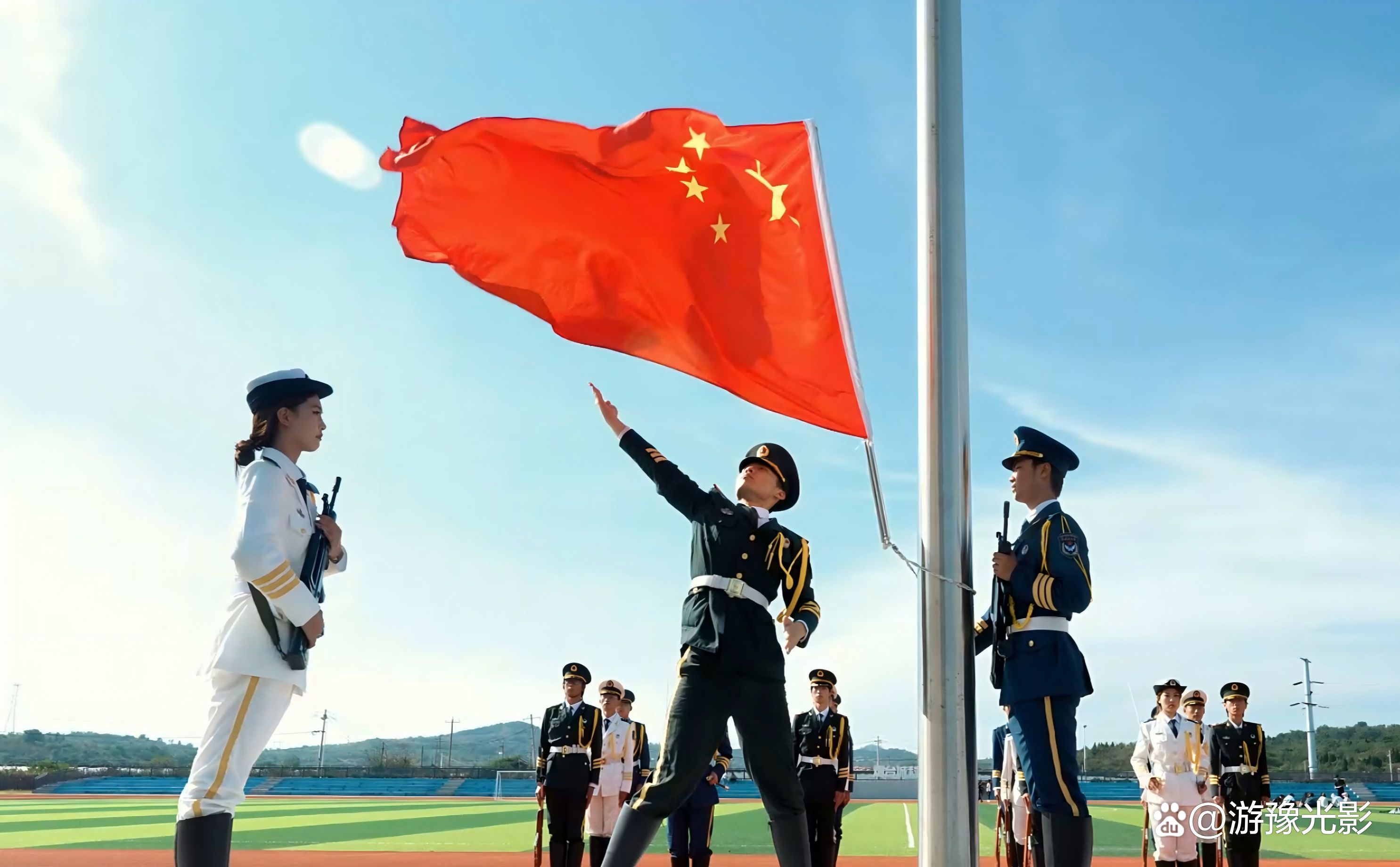 国旗旗杆一般高多少米