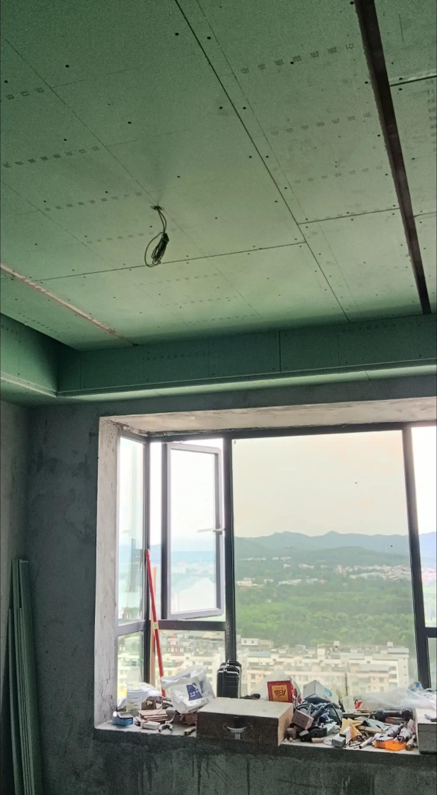 轻钢龙骨吊顶还是木头龙骨好一点