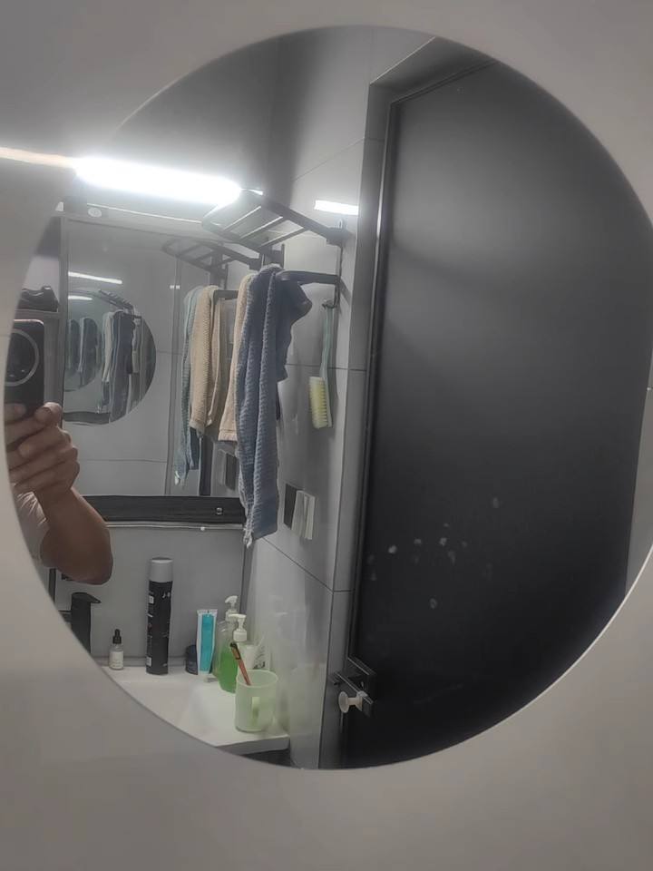 墙面镜子多少钱一平方合适