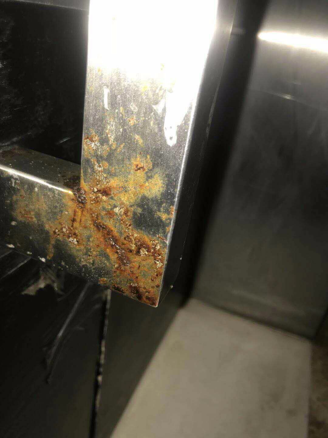 316不锈钢有褐色斑点怎么办
